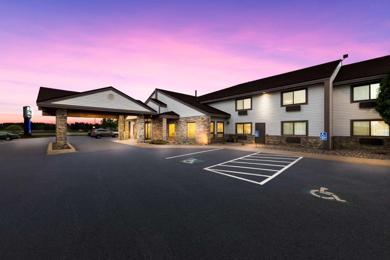 Best Western Derby Inn Eagle River Extérieur photo