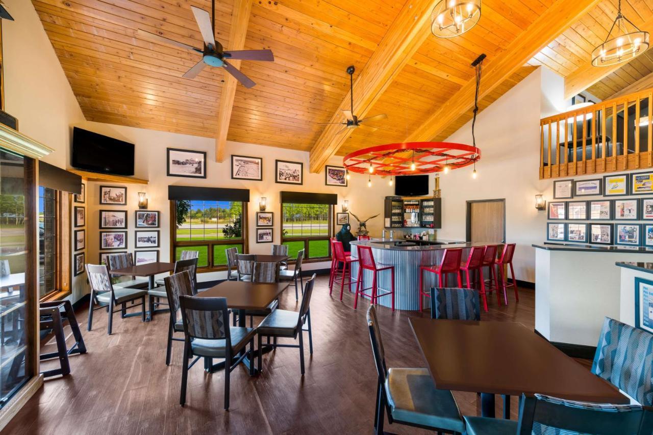 Best Western Derby Inn Eagle River Extérieur photo