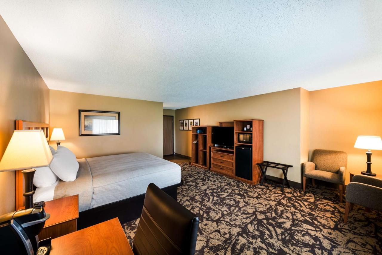 Best Western Derby Inn Eagle River Extérieur photo