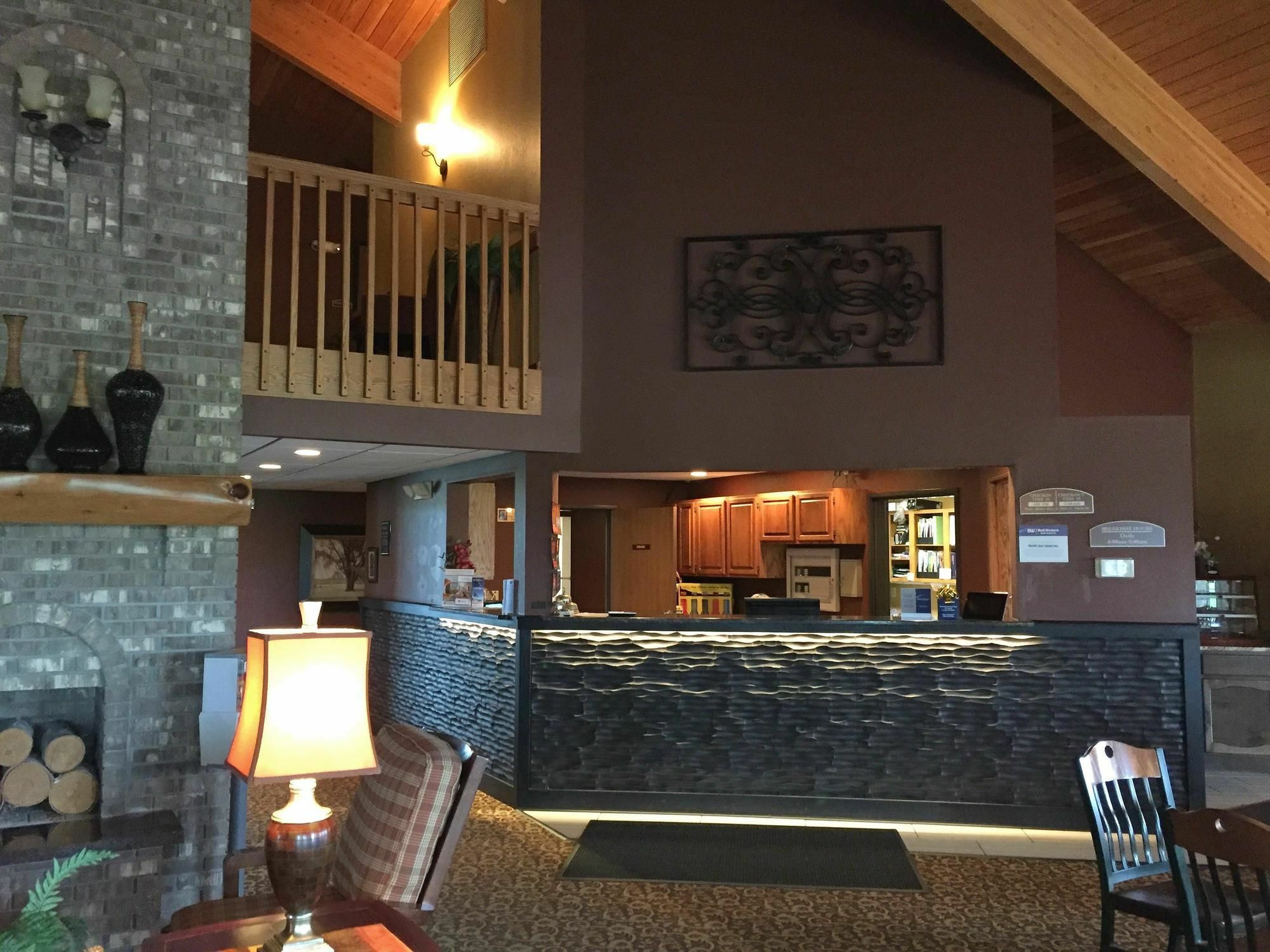 Best Western Derby Inn Eagle River Extérieur photo